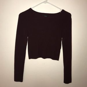 Maroon cropped long sleeve sweater